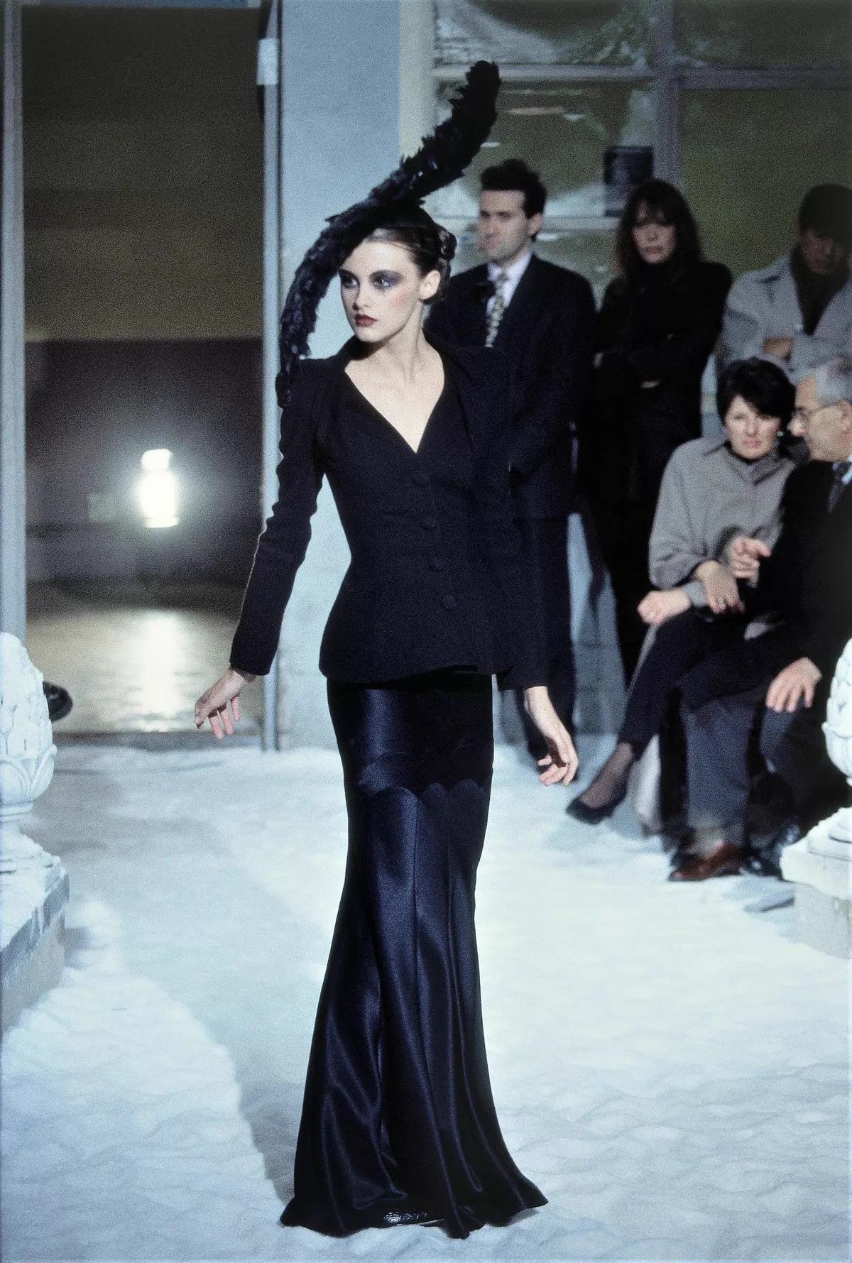 John Galliano John Galliano 1995FW Dolores Tailored Wool Jacket 40 Size S / US 4 / IT 40 - 2 Thumbnail