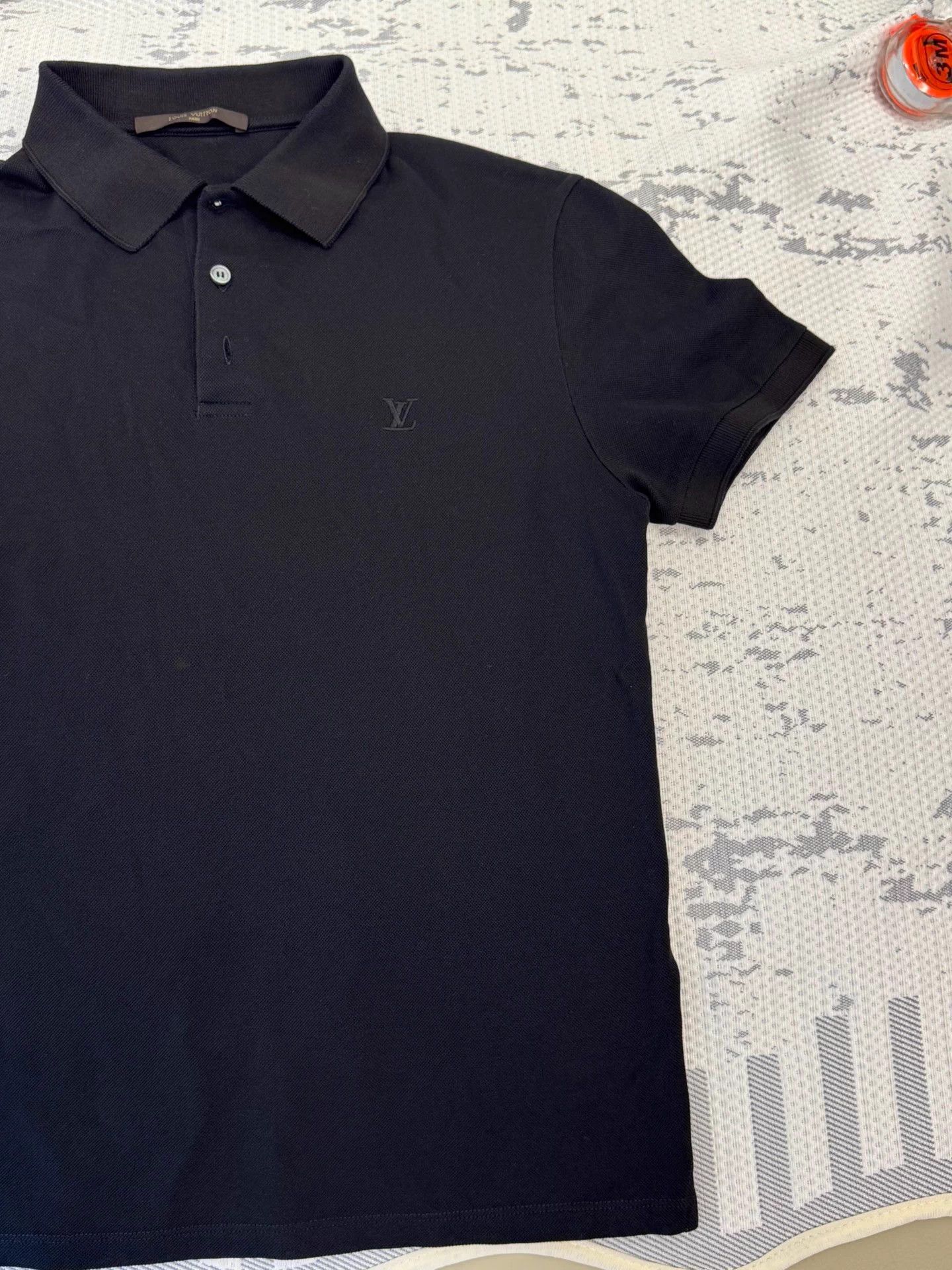 Louis Vuitton LOUIS VUITTON Solid Black Short Sleeve Polo Shirt S Size US S / EU 44-46 / 1 - 3 Thumbnail