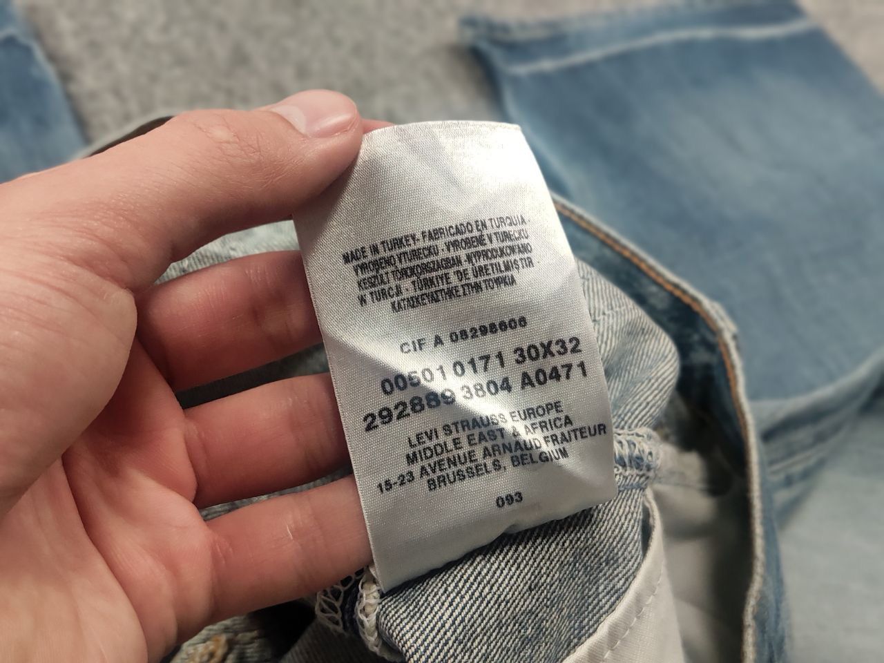 Levi's Vintage 90's Levi's 501 Perfect Faded Denim Jeans USA Style Size US 31 - 21 Thumbnail