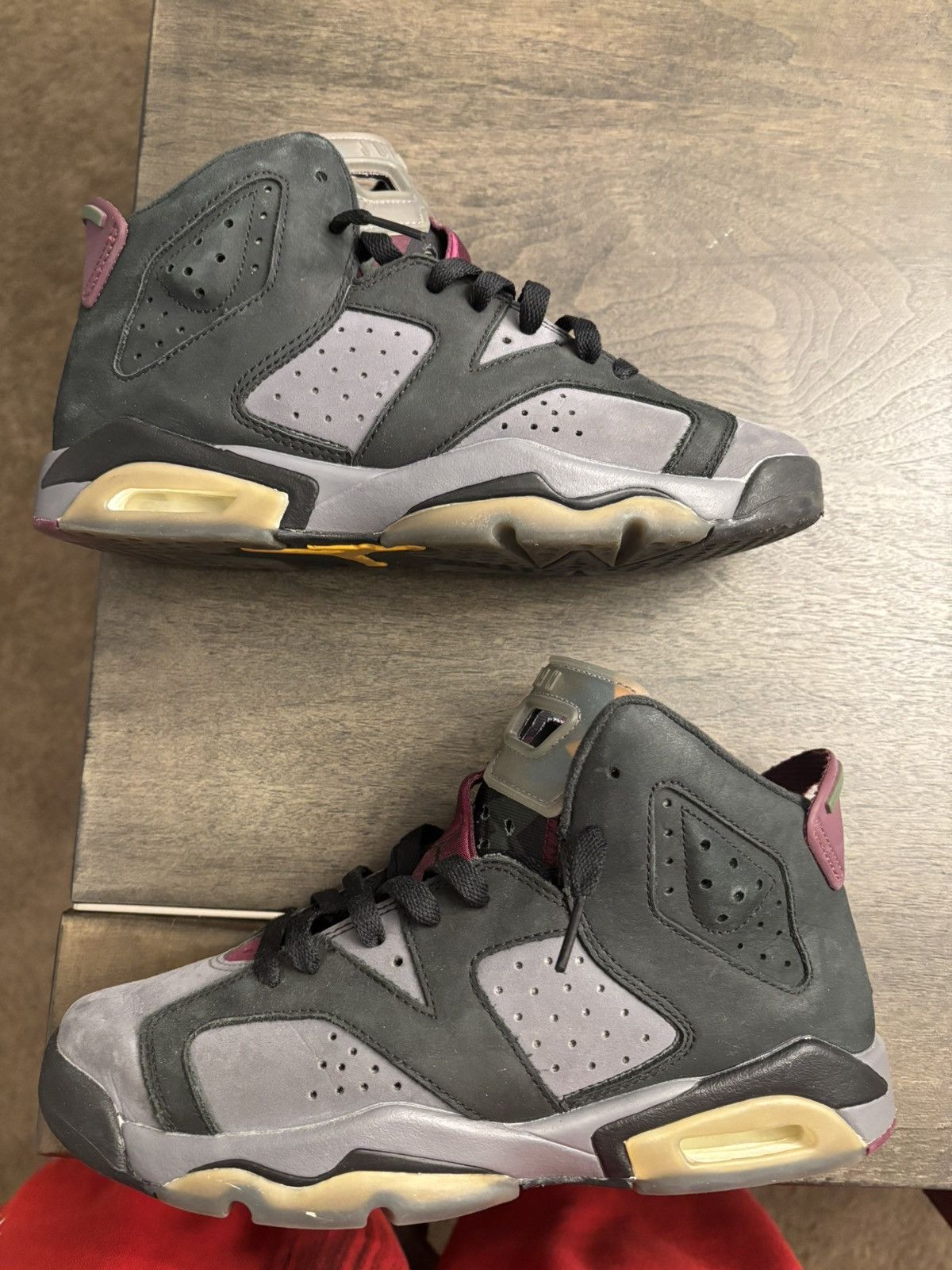 Jordan Brand AIR JORDAN 6 RETRO BORDEAUX (GS) Size US 6.5 / EU 39-40 - 1 Thumbnail