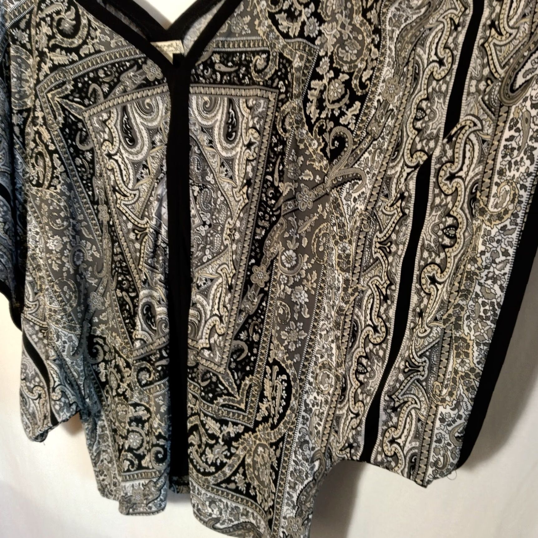 Vintage Black White Shirt Large Kimono Sleeve Bandanna Scarf Crop Energe World Wear Size L / US 10 / IT 46 - 4 Thumbnail