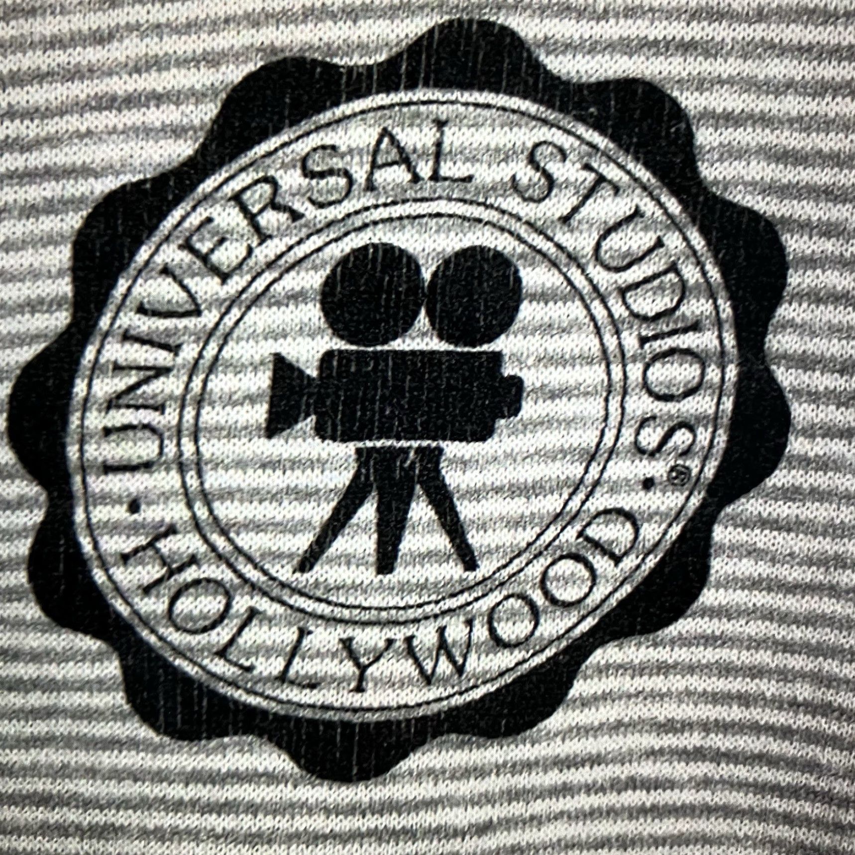 Vintage VINTAGE University Place Universal Studios Sweatshirt Henley Men Medium Gray 80s 90s Hollywood Movie Graphic Size US M / EU 48-50 / 2 - 5 Thumbnail