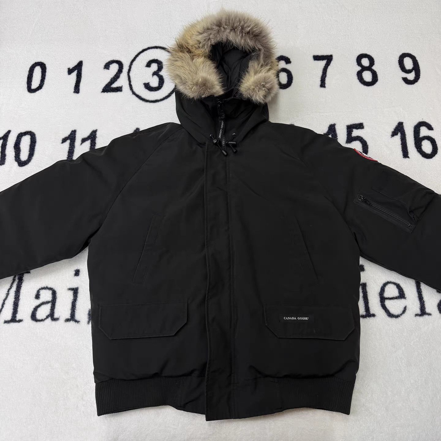 Canada Goose Canada Goose Short Pilot Down Jacket K15 Size US L / EU 52-54 / 3 - 1 Thumbnail