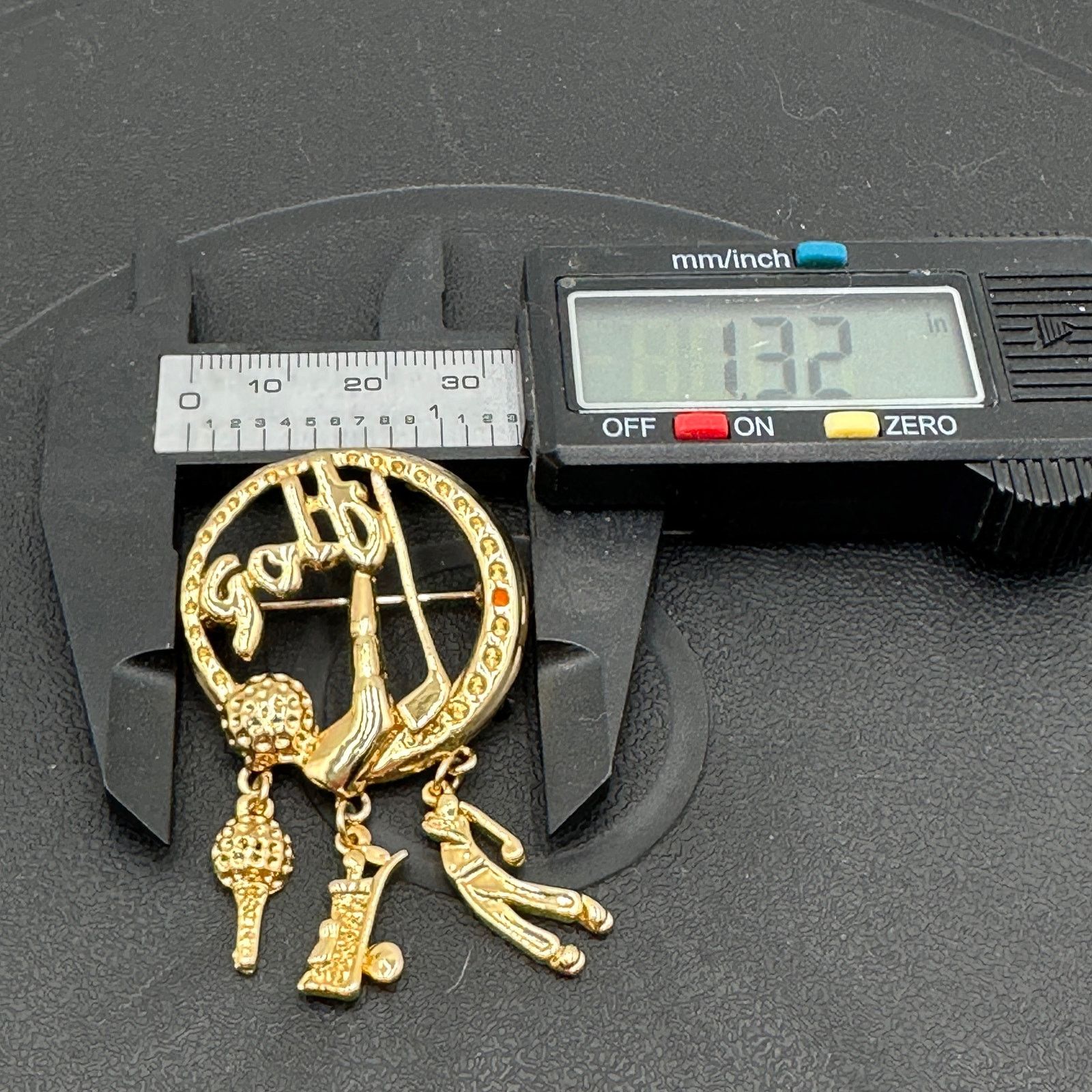 & Other Stories VTG Golf Brooch Dangling Charms Gold Tone Club Ball Golf Bag Size ONE SIZE - 2 Thumbnail