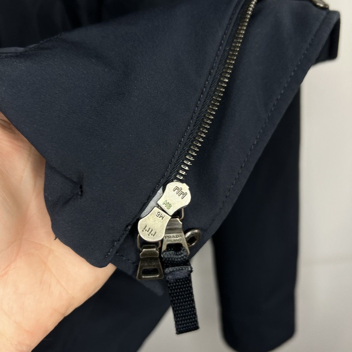 Prada Prada Nylon Jacket Wind Stopper Goretex Navy Red Logo Sleeve Size US L / EU 52-54 / 3 - 15 Thumbnail