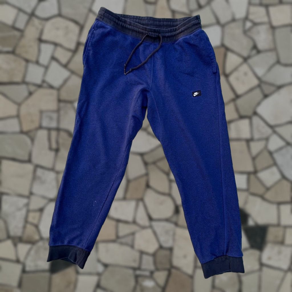 VINTAGE Nike Men's Blue Sweatpants Size L.