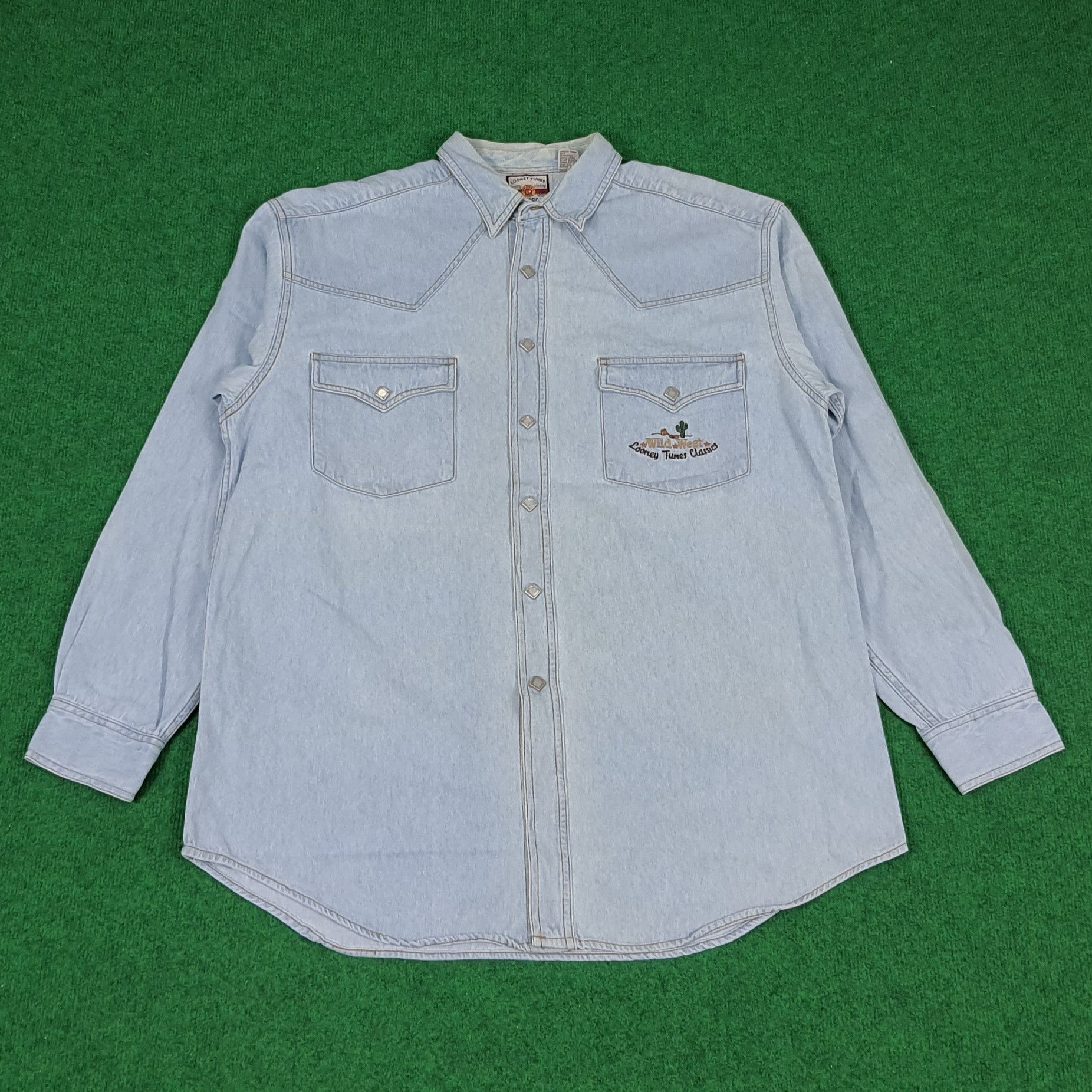 Vintage × Warner Bros Vintage Looney Tunes Classics Wild West Embroidery Shirt Size US L / EU 52-54 / 3 - 4 Thumbnail