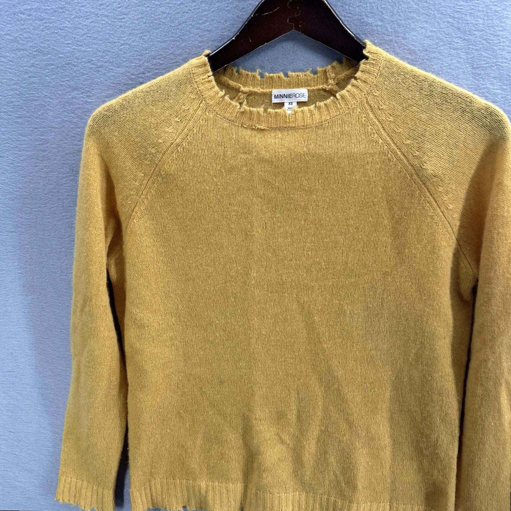 Vintage Minnie Rose Sweater Womens XS Crewneck Yellow Cashmere Knit Pullover Bohemian Classic Style Lightweight Sweater XS Womens Size XS / US 0-2 / IT 36-38 - 6 Thumbnail