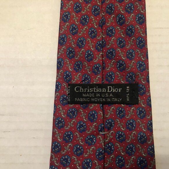 Christian Dior Monsieur Christian Dior men's new red 100%silk tie 3 1/2" X 58" Size ONE SIZE - 3 Thumbnail