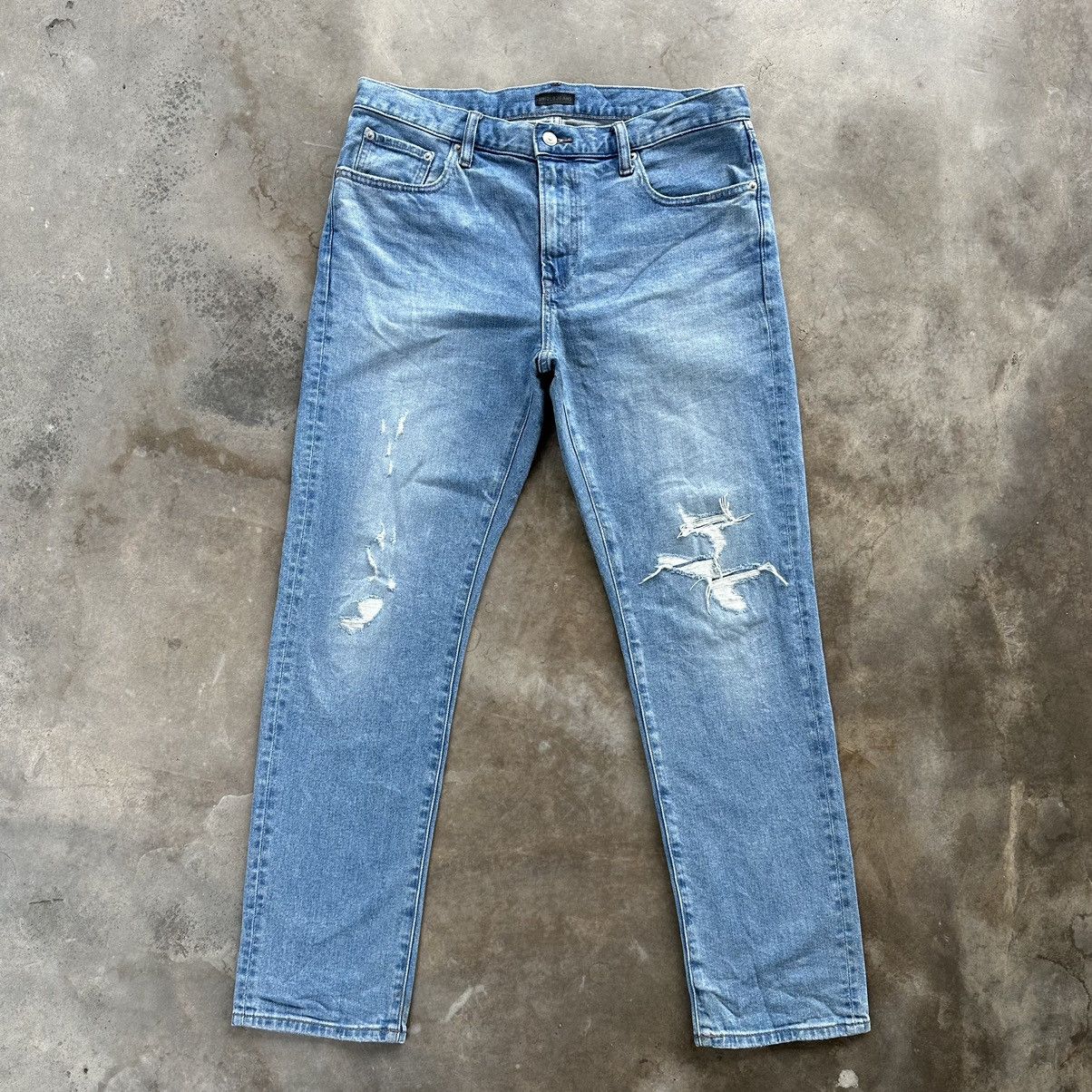 Japanese Brand Vintage Japanese Distressed Faded Denim Jean Pant W34 Size US 34 / EU 50 - 1 Thumbnail
