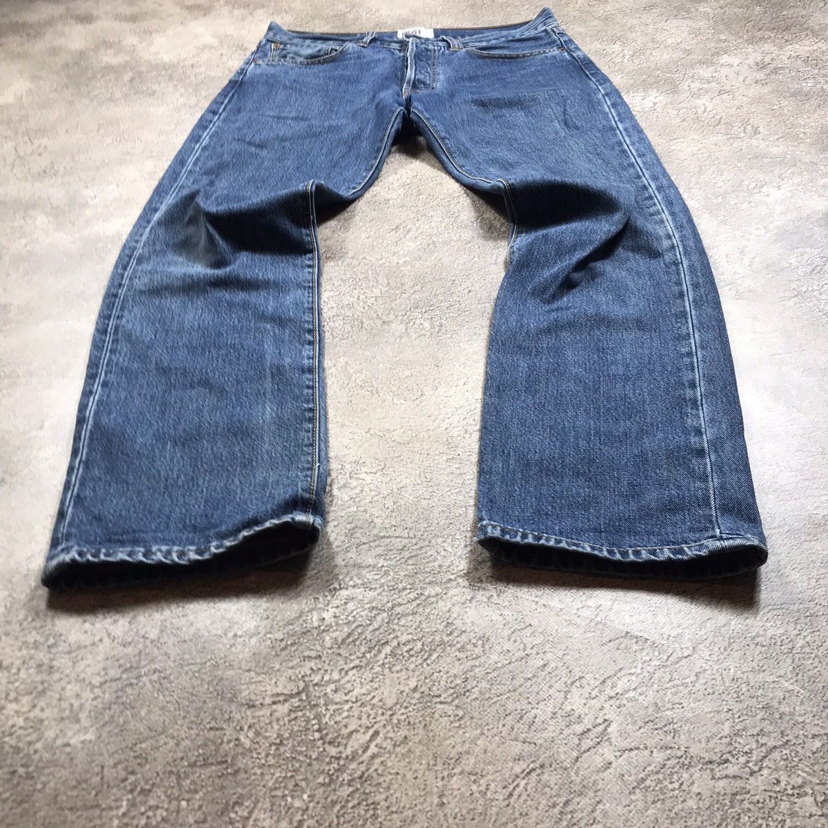 Vintage Vintage 90s Levis Baggy Distressed Thrashed Jeans Grunge 34 Size US 34 / EU 50 - 1 Thumbnail