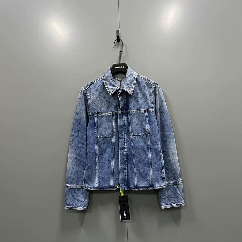 Louis Vuitton Louis Vuitton Gradient aged denim jacket 2503-Nextarrow Size US S / EU 44-46 / 1 - 1 Thumbnail