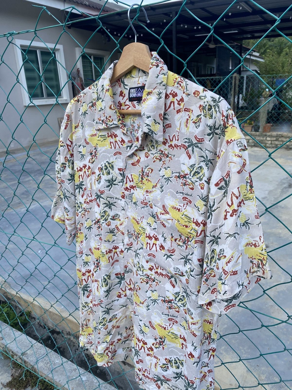 Japanese Brand First Down 100% rayon crape hawaiian shirts Size US XL / EU 56 / 4 - 3 Thumbnail