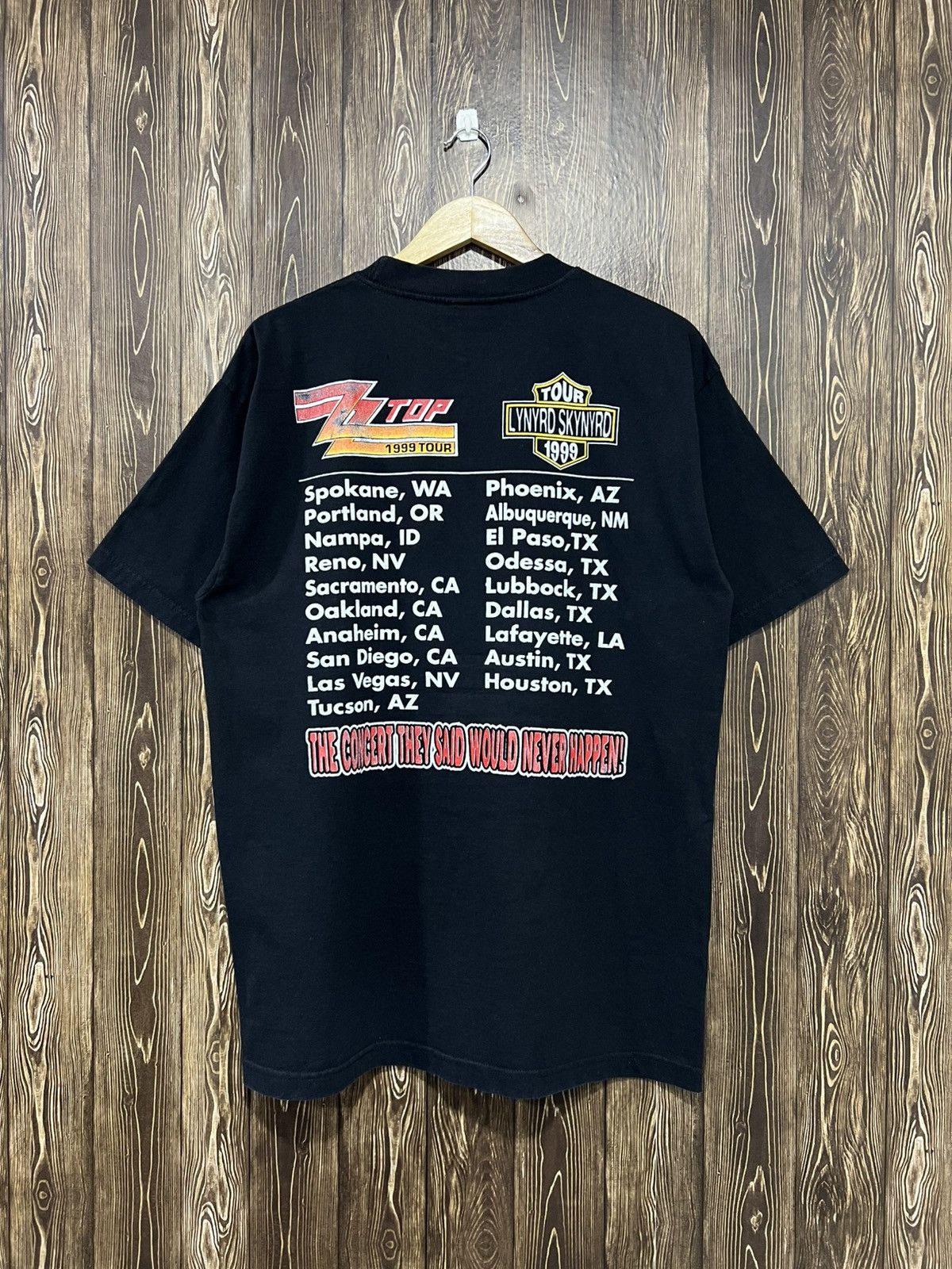 Band Tees Vintage 90s Zz Top & Lynard Skynard Band Tour Tshirt Size US L / EU 52-54 / 3 - 8 Thumbnail