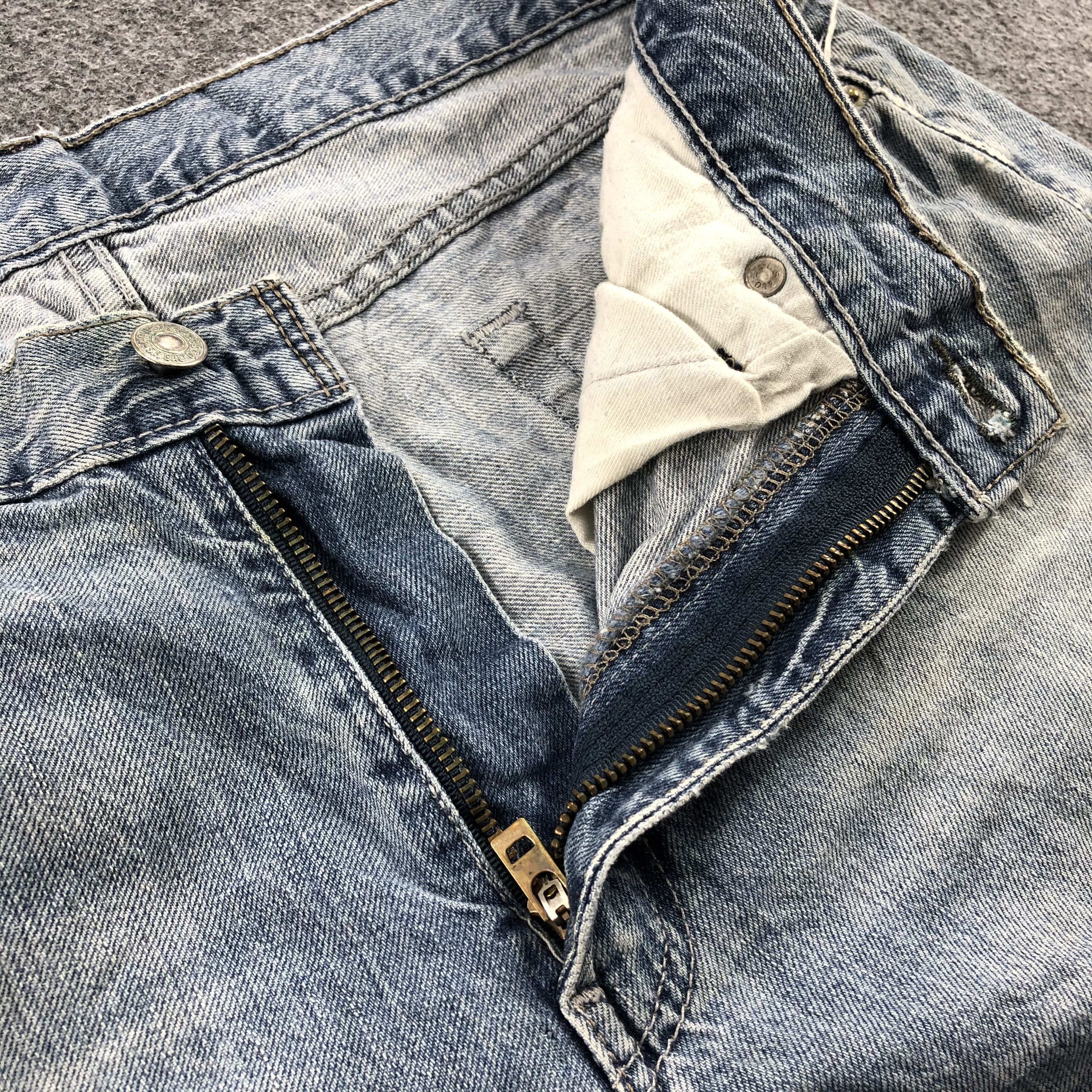 Levi's Dirty Vintage Levis 514 Jeans Light Wash Denim-J1081 Size US 34 / EU 50 - 8 Thumbnail