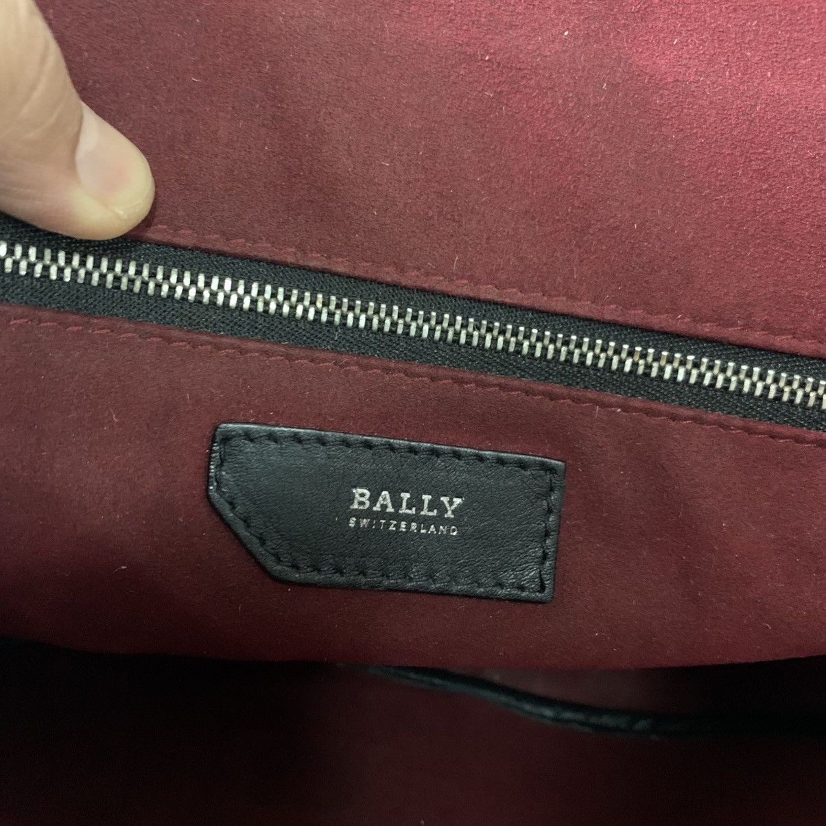 Bally Bally Leather Slingbag Size ONE SIZE - 12 Thumbnail