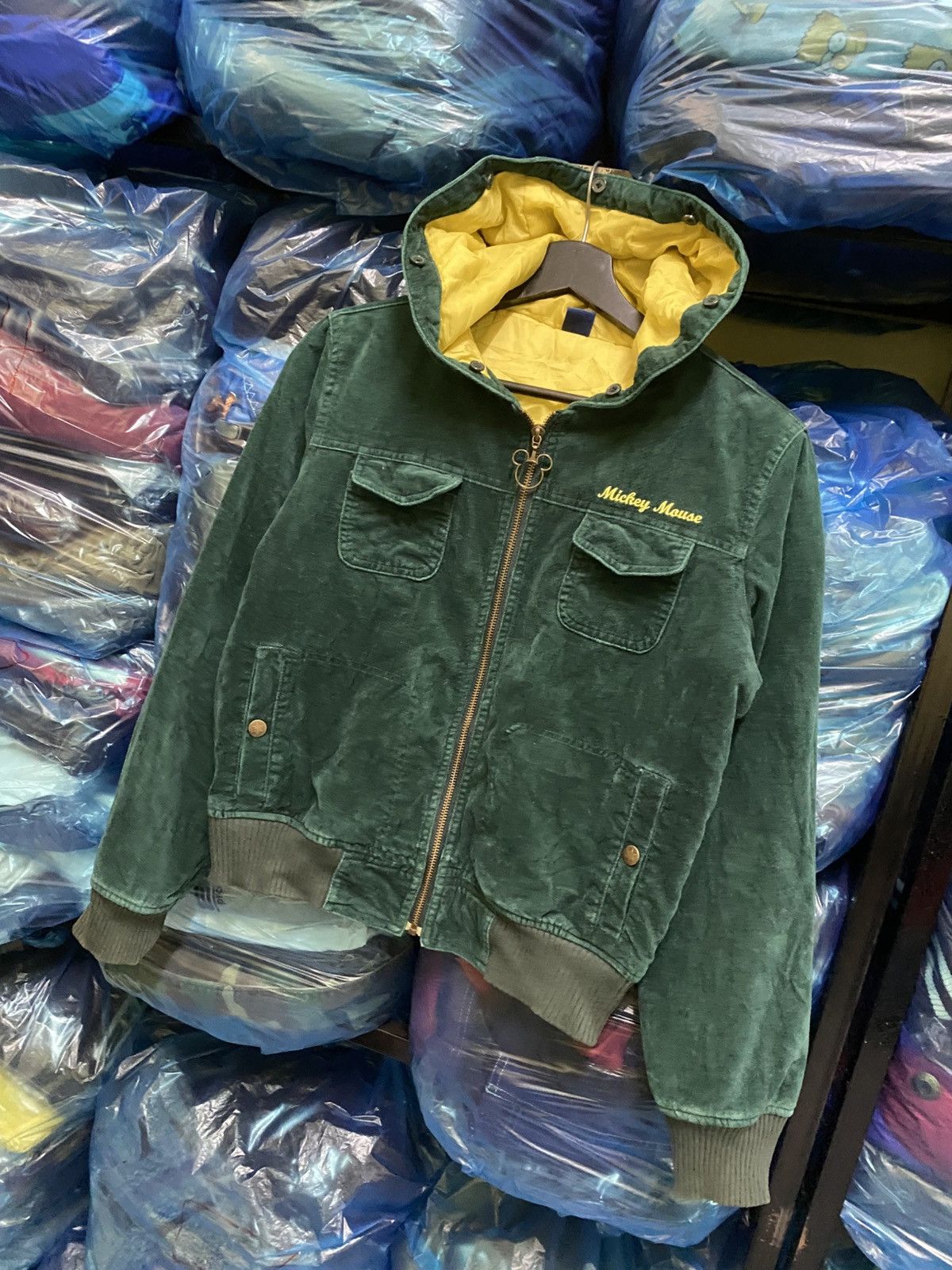 Disney VINTAGE DISNEY VELVET HOODIE Size M / US 6-8 / IT 42-44 - 2 Thumbnail