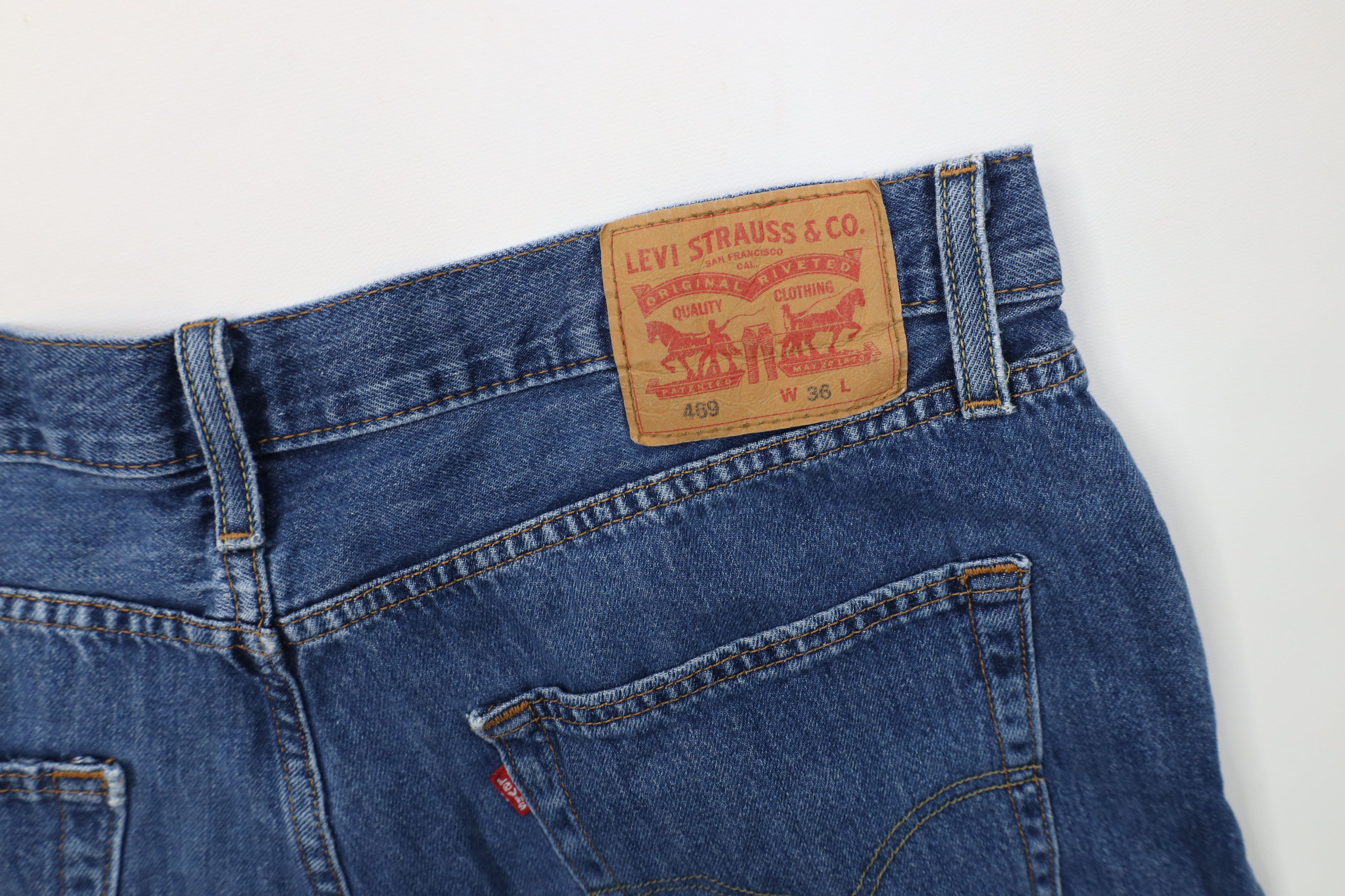 Levi's Vintage Y2K Levi 469 Loose Fit Baggy Denim Jean Shorts Size US 36 / EU 52 - 14 Thumbnail