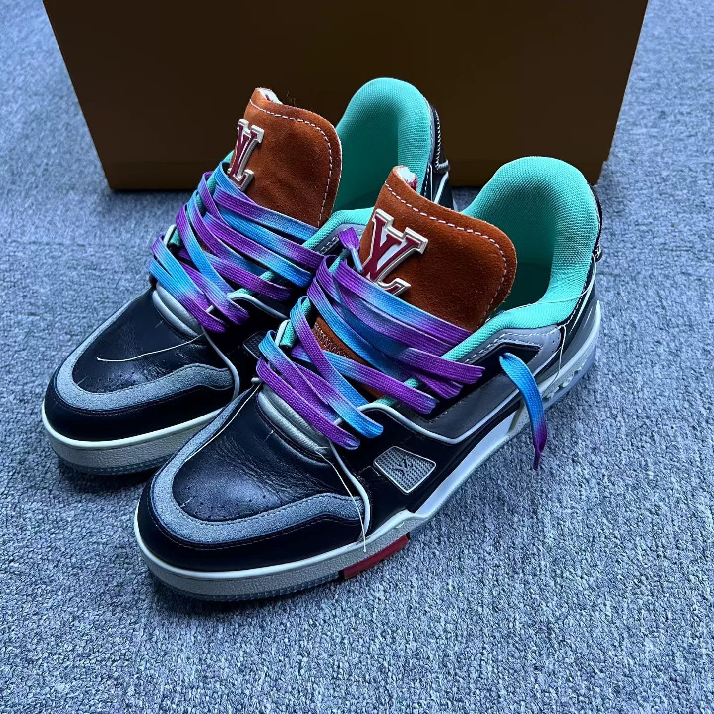 Louis Vuitton Louis Vuitton Patchwork Blue Lowtop Sneakers 7 Women Size US 7 / IT 37 - 1 Thumbnail