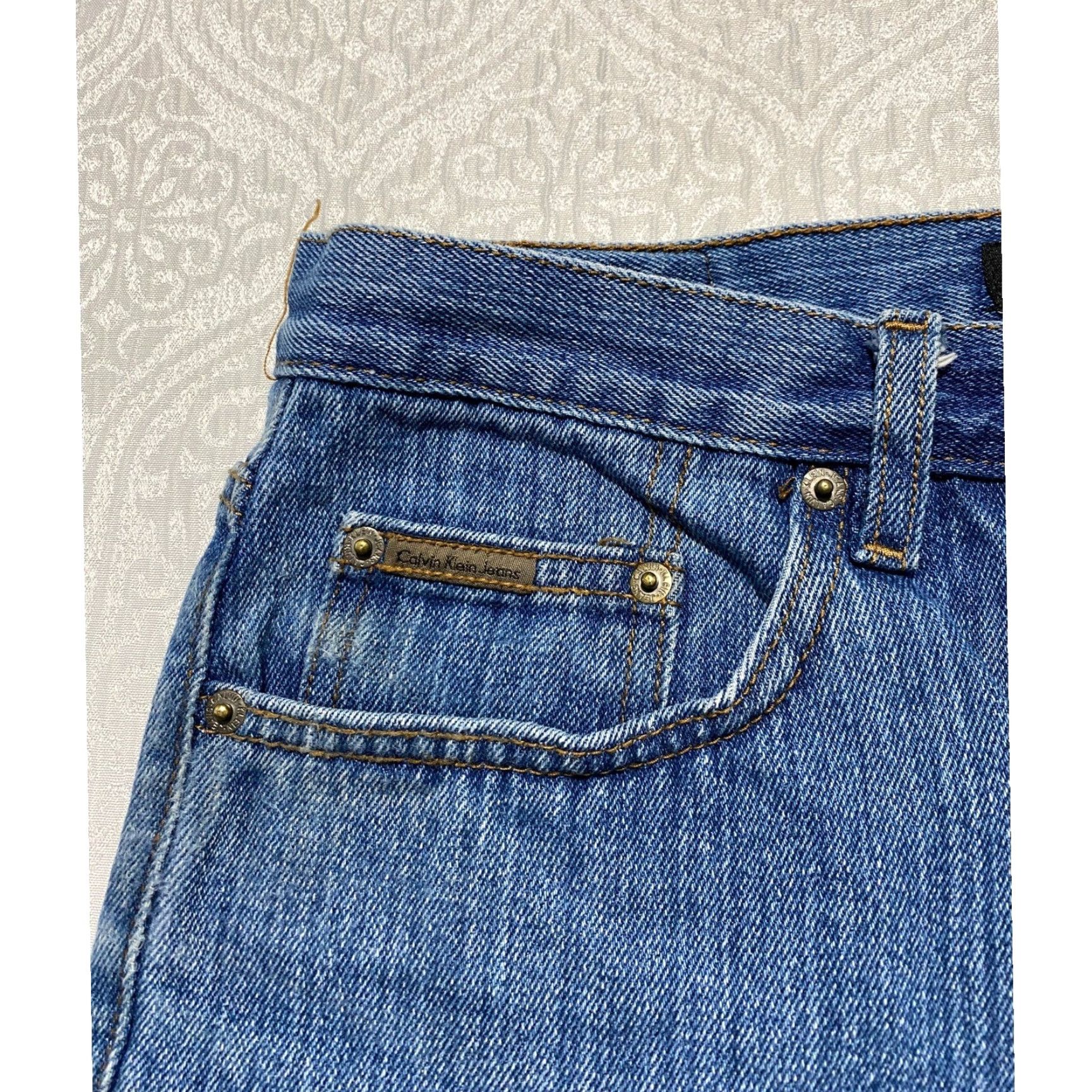 Vintage VINTAGE Calvin Klein Jeans Mens 34 Blue Denim Shorts Baggy Jorts 90s Cotton Bermuda Casual Summer Beach Mens Size US 34 / EU 50 - 4 Thumbnail