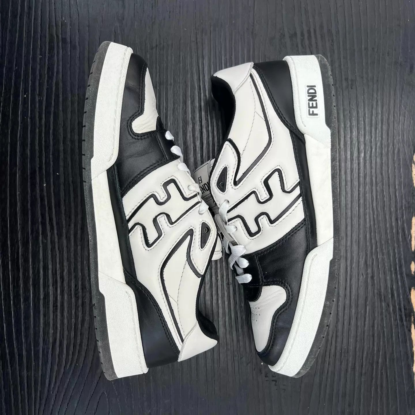 Fendi Fendi Match Black & White Size 40 Size US 7 / EU 40 - 2 Thumbnail
