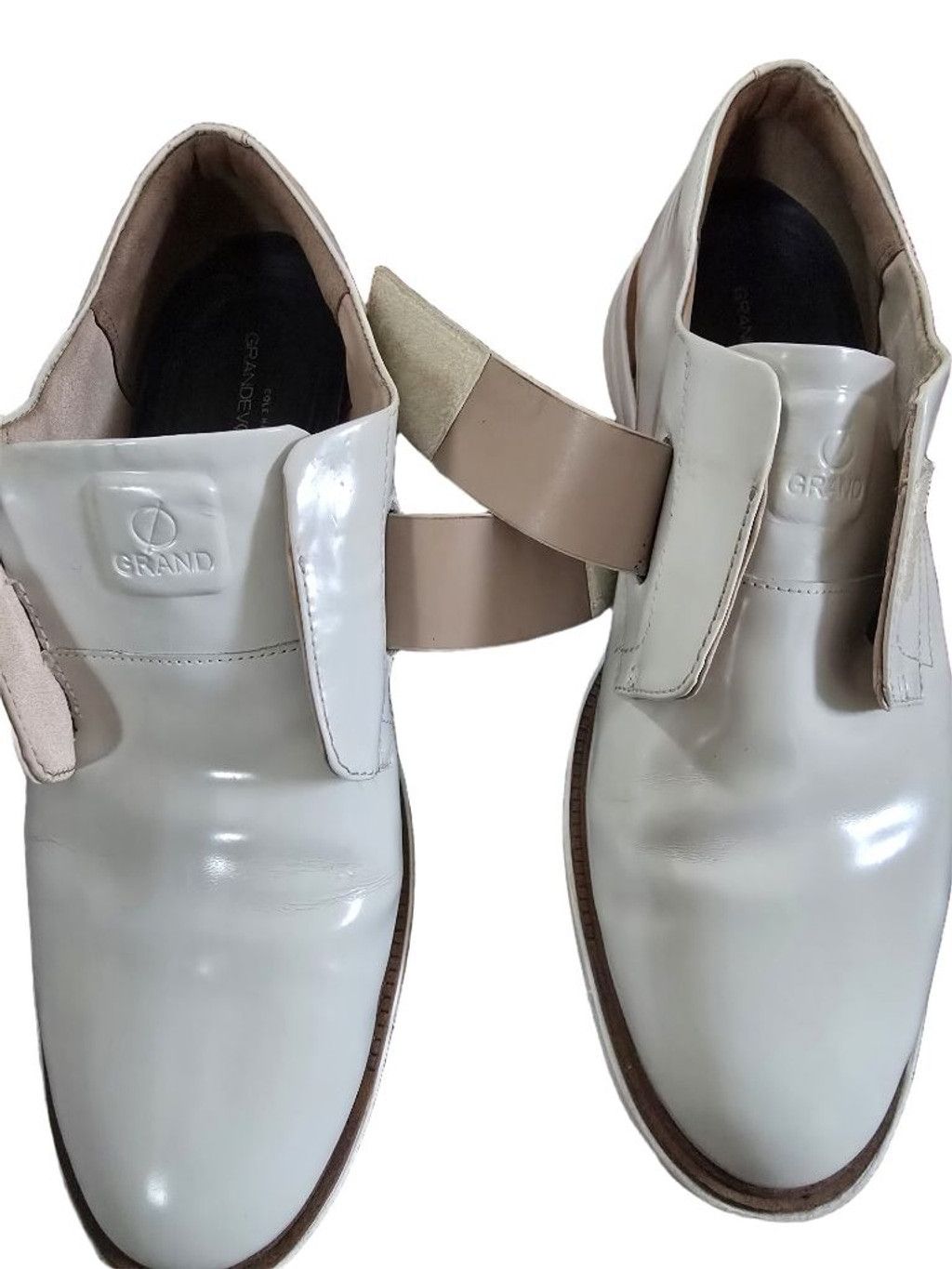 Cole Haan Women Cole Haan White & Beige GrandEvølution Loafers Size 9B Size US 9 / IT 39 - 2 Thumbnail