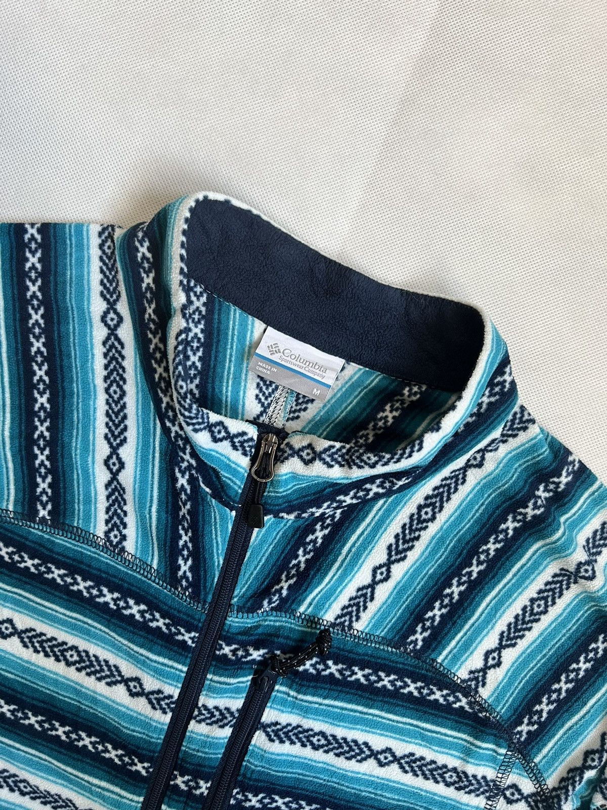 Columbia Columbia Blublue Native Print Sweater Size M / US 6-8 / IT 42-44 - 2 Thumbnail