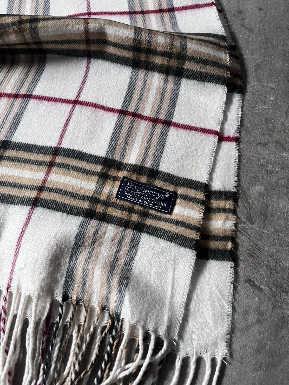 Burberry Burberrys vintage scarf cream wool Size ONE SIZE - 2 Thumbnail