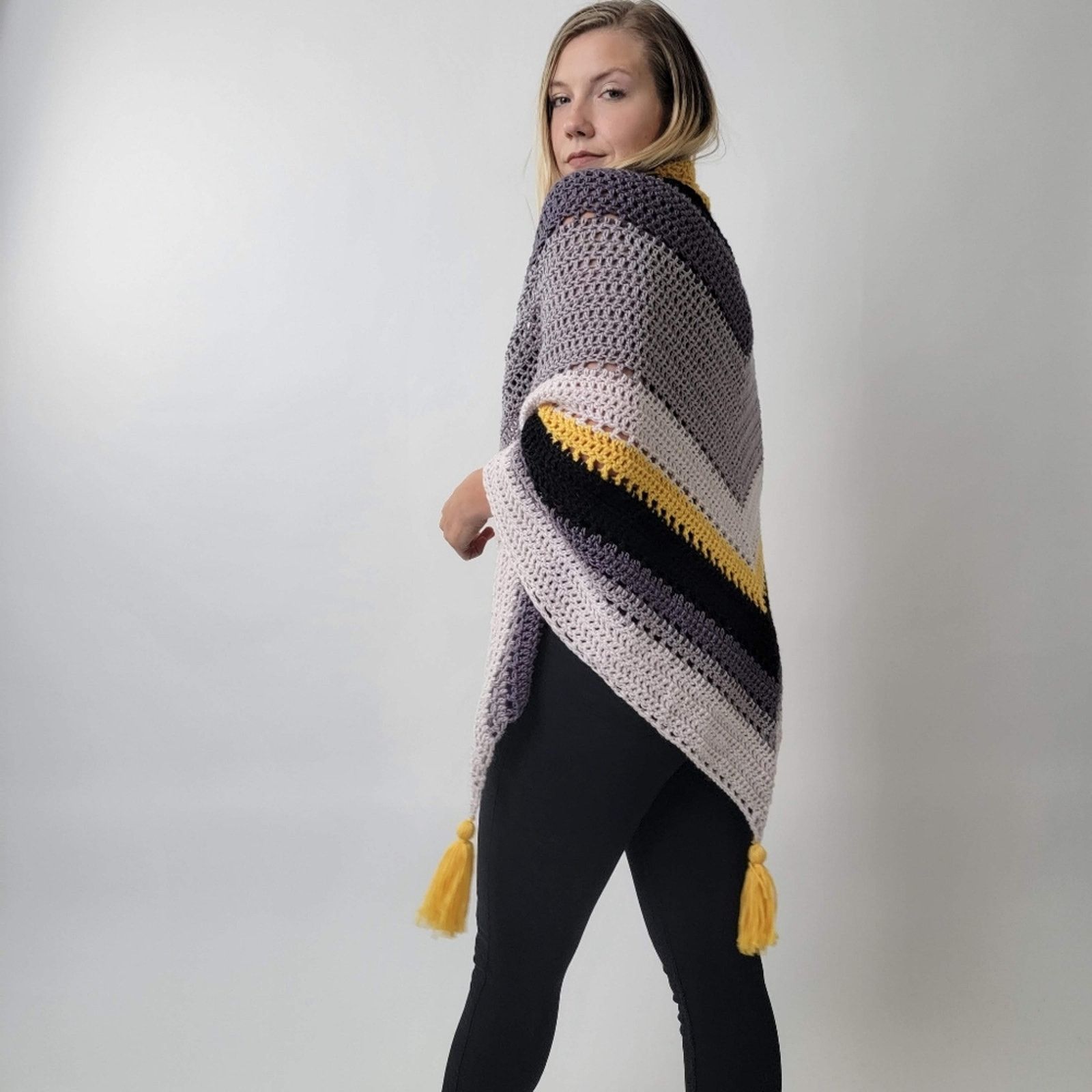 Other 70's Mod Knit Fringe Poncho Shrug Crochet Afghan Poncho Shaw Size ONE SIZE - 4 Thumbnail