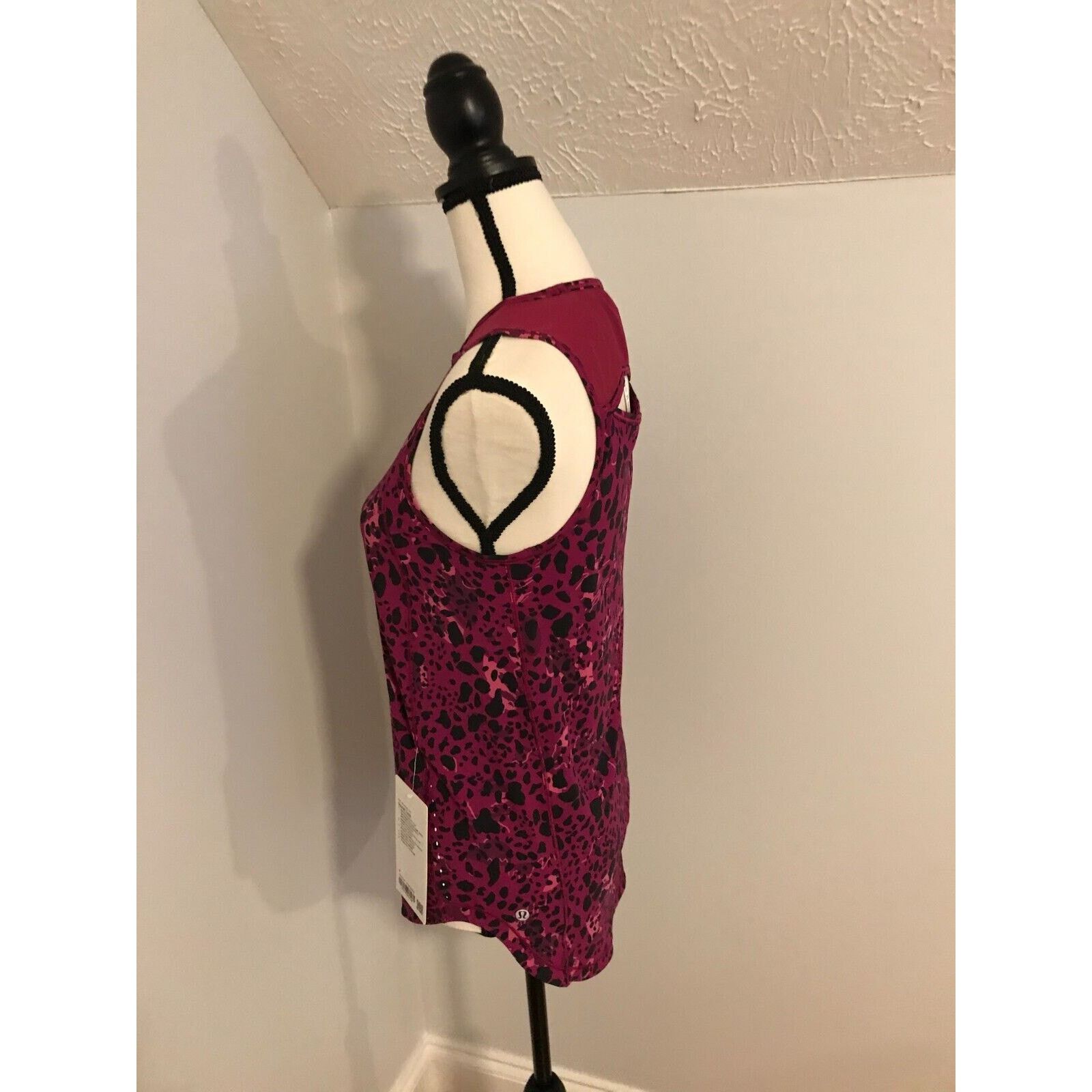 Lululemon Lululemon Women's Purple Animal Print Sculpt Tank Back Vent Size S / US 4 / IT 40 - 2 Thumbnail