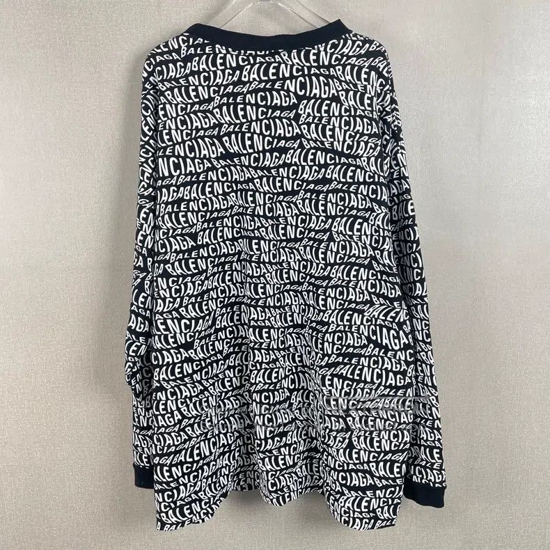 Other Balenciaga Full Print Long Sleeve Size US S / EU 44-46 / 1 - 4 Thumbnail