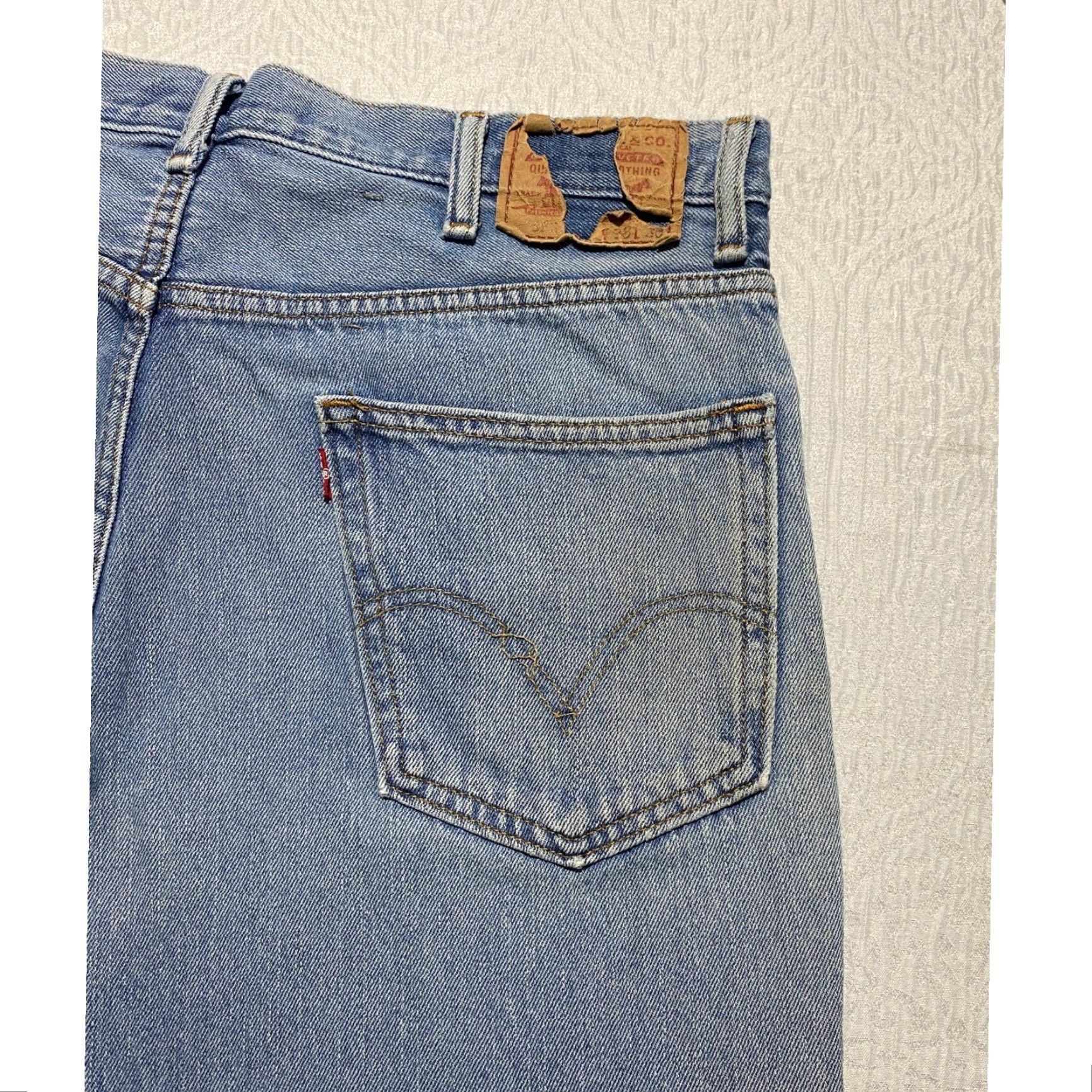 Levi's Levi's 550 Relaxed Fit Jeans Mens 38x30 Blue Light Wash Distressed Denim Size US 38 / EU 54 - 6 Thumbnail