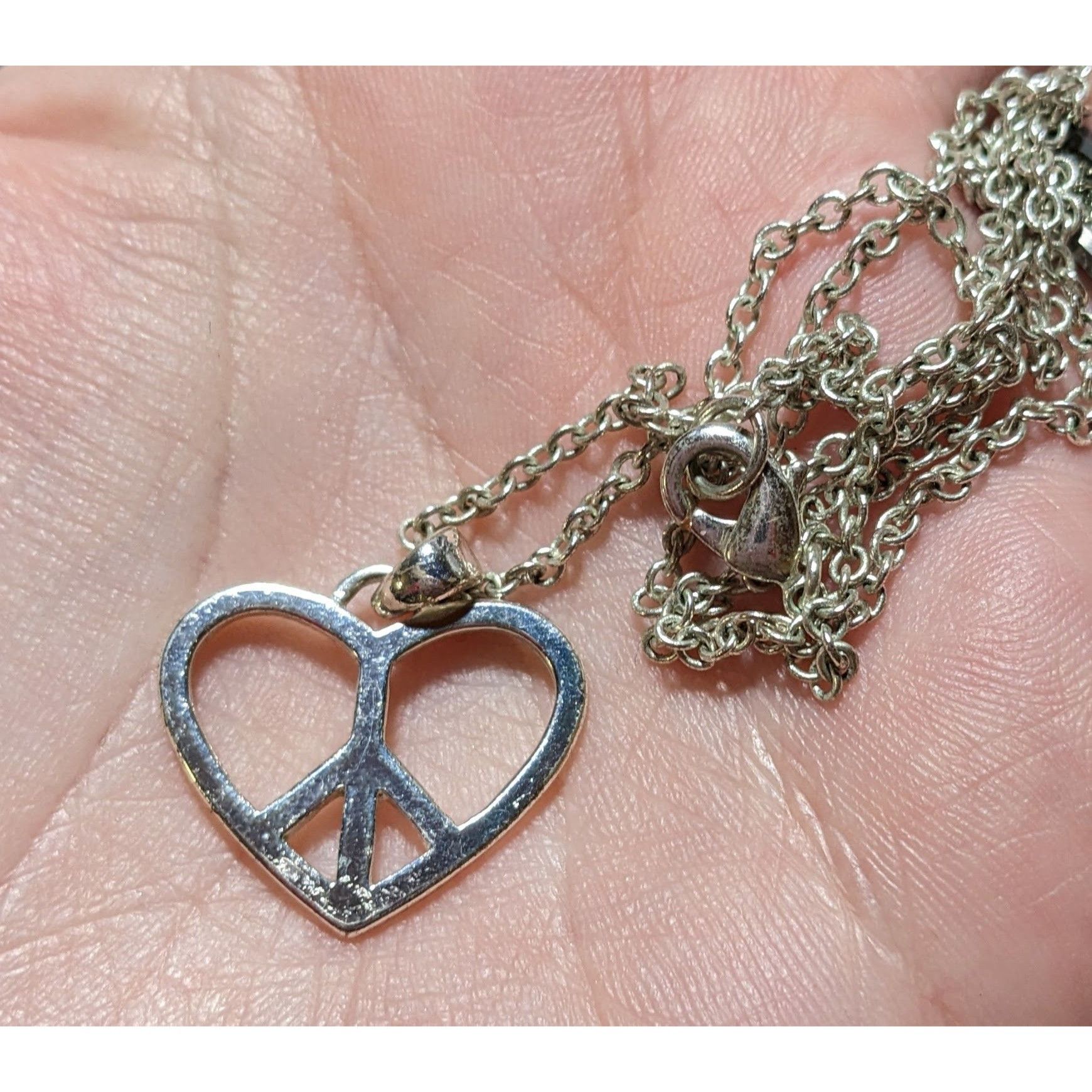 Other Silver Peace Heart Necklace Size ONE SIZE - 8 Thumbnail