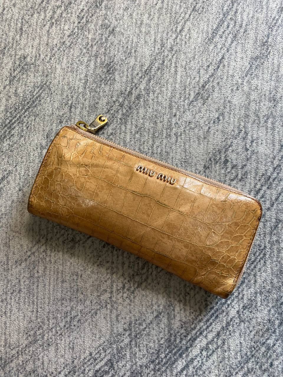 Miu Miu × Prada × Vintage Miu Miu Crocs Embossed Long Zip Wallet Size ONE SIZE - 1 Thumbnail