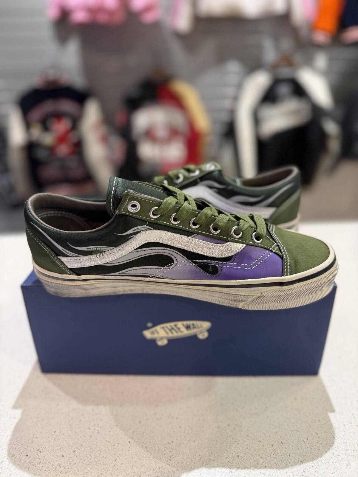 Vans Vans Archive Flame LX Premium Old Skool 36 Green (9) NEW Size US 9 / EU 42 - 12 Thumbnail