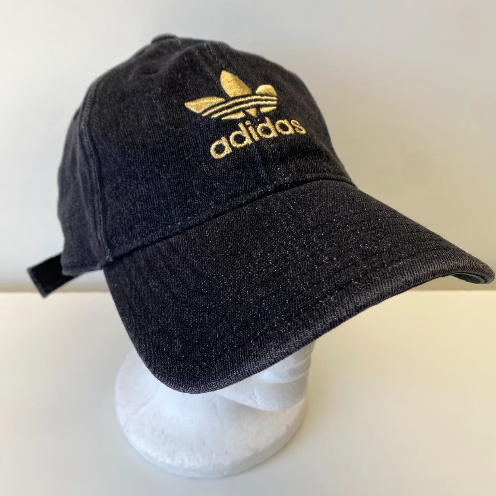Adidas VINTAGE Adidas Strapback Dad Hat Black Denim Gold Embroidered One Size Casual Size ONE SIZE - 2 Thumbnail