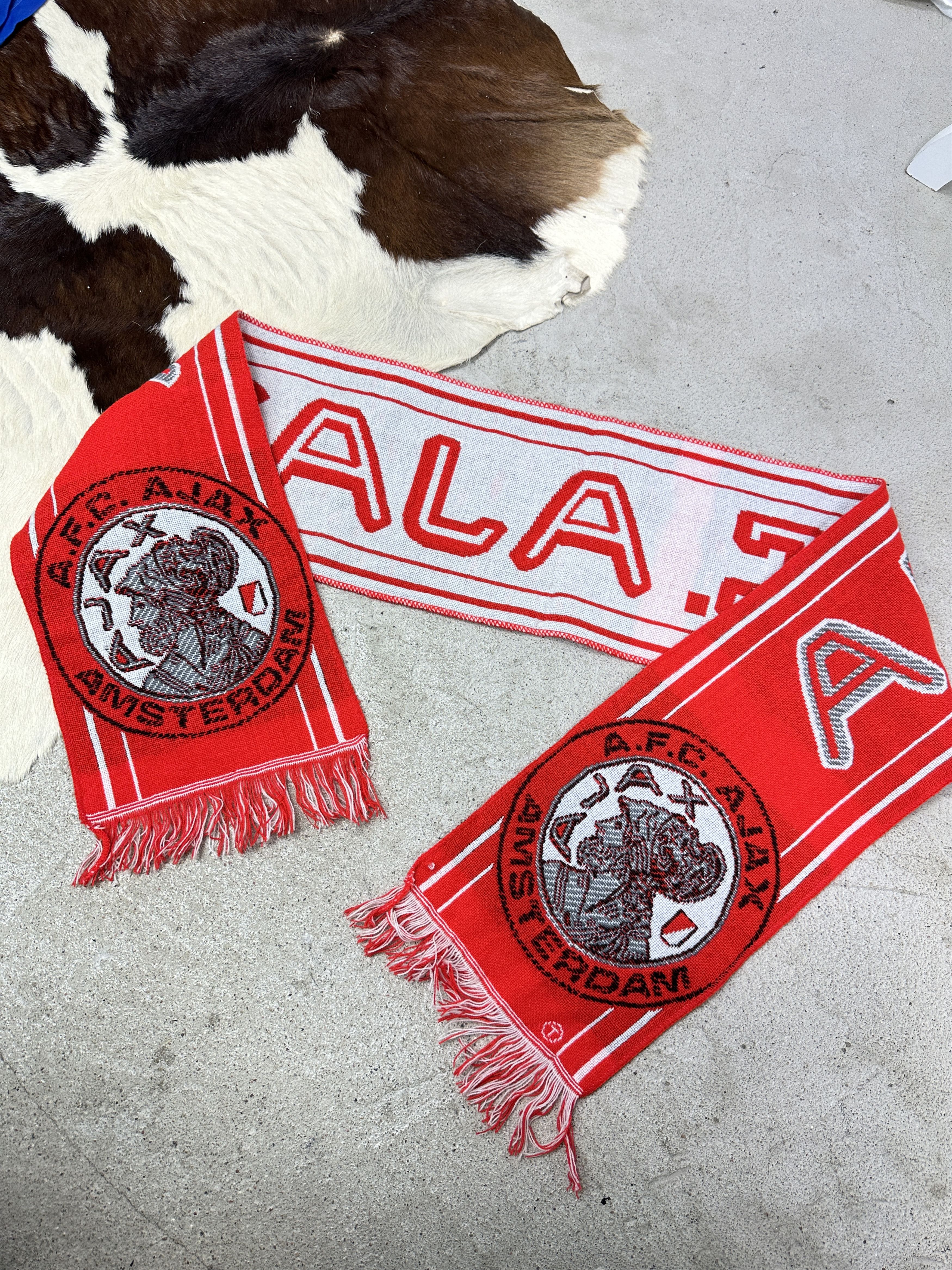 Vintage Vintage Sporty Streetwear Ajax Football Scarf 90s Size ONE SIZE - 1 Thumbnail