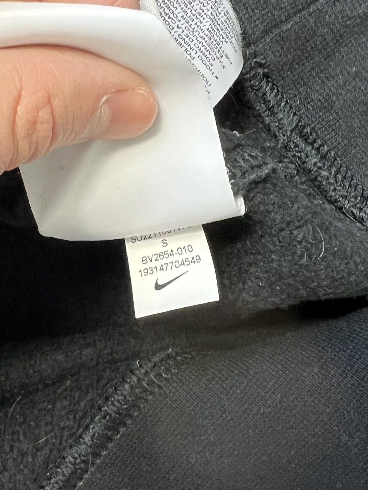 Nike Hoodie Nike small logo black y2k Size US S / EU 44-46 / 1 - 2 Thumbnail