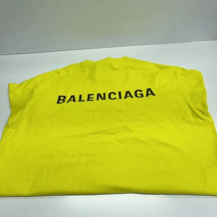 Balenciaga Balenciaga Balenciaga Yellow Logo Vintage TShirt Men's -25 Size US S / EU 44-46 / 1 - 8 Thumbnail