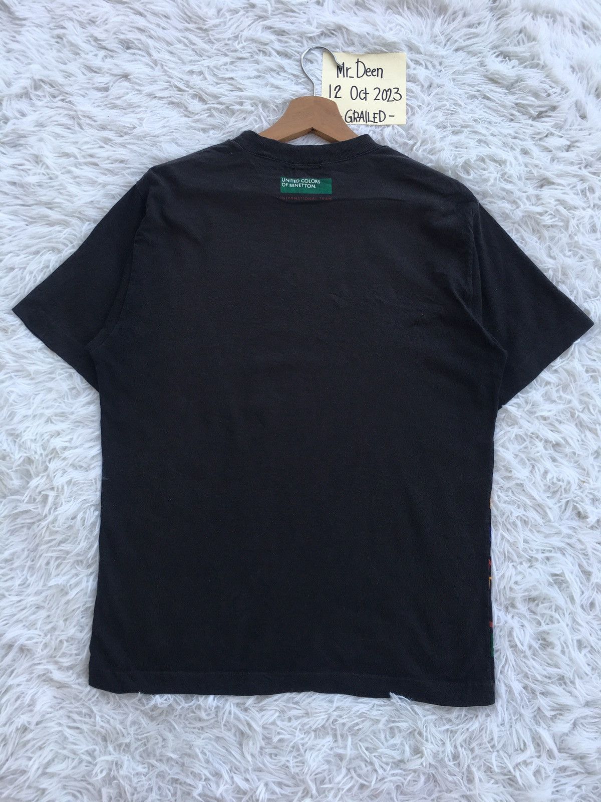 United Colors Of Benetton Rare United Colors of Benetton Spellout Tshirt Size US M / EU 48-50 / 2 - 9 Thumbnail