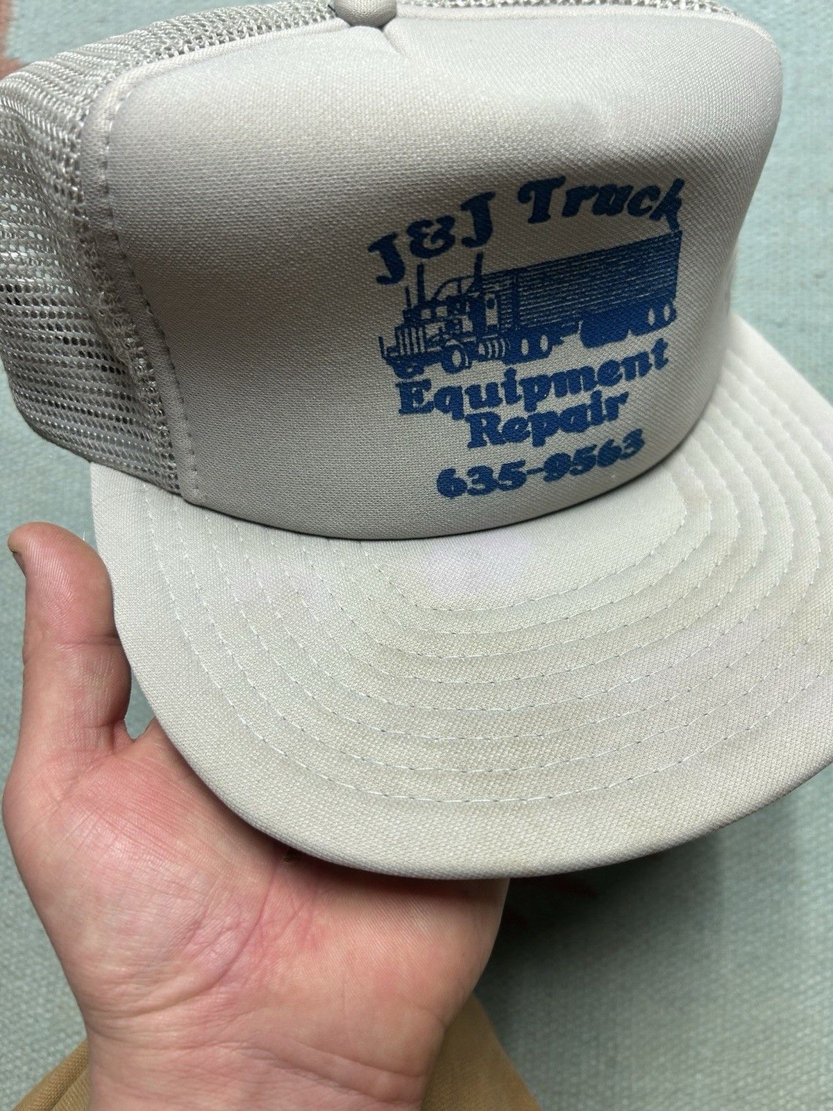 Vintage Vtg trucker hat mesh J&J truck equipment repair snapbac gray Size ONE SIZE - 3 Thumbnail
