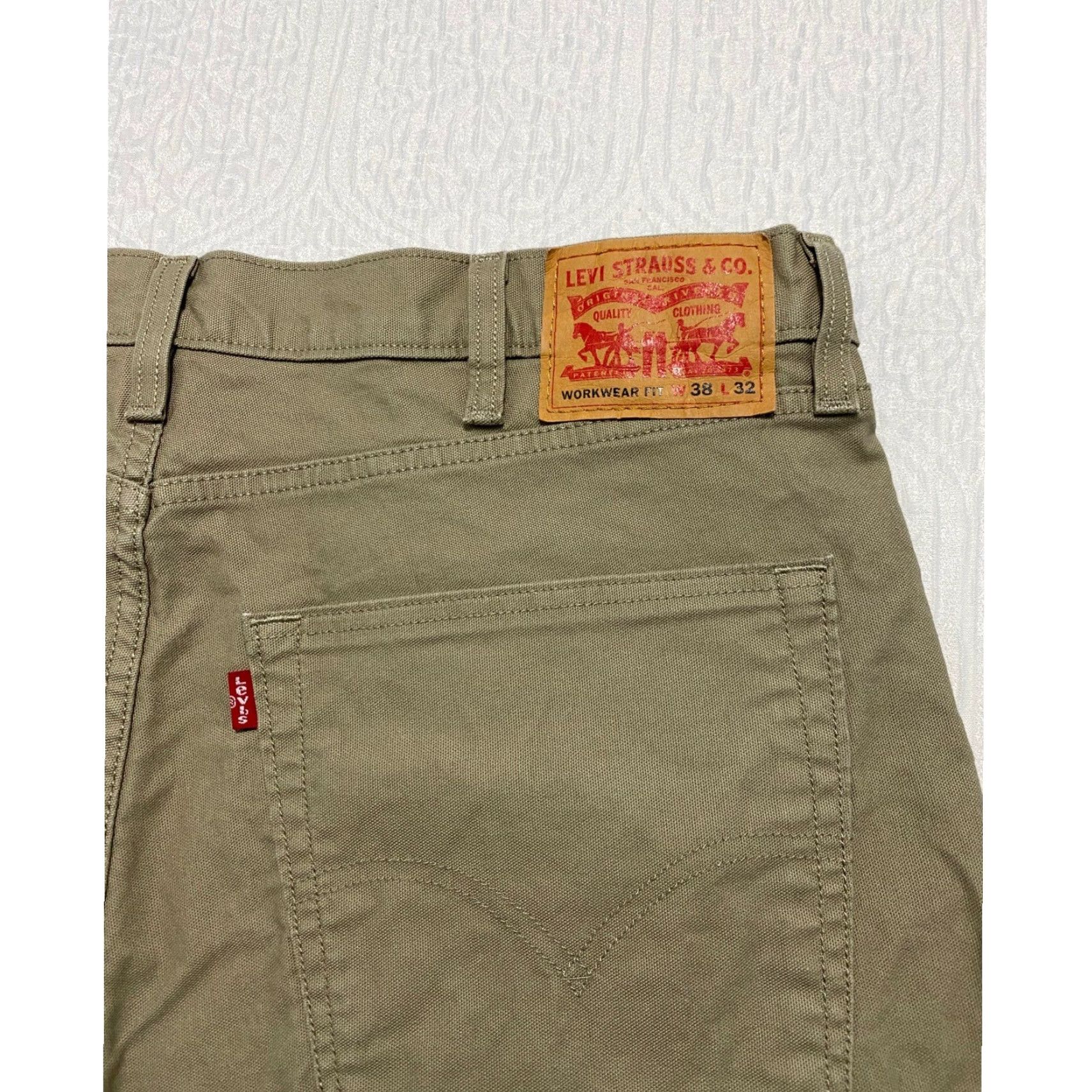 Levi's Levi's Mens Workwear Pants 38x32 Khaki Beige Cotton Blend Straight Leg (Regular) 5-Pocket Canvas Logo Button Zip Casual Workwear Mens Khakis Size US 38 / EU 54 - 4 Thumbnail
