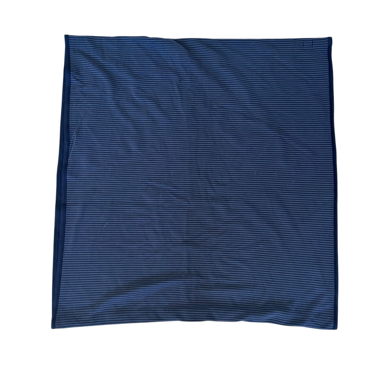 Lululemon Lululemon Scarf Vinyassa Black Gray Striped Size ONE SIZE - 1 Thumbnail