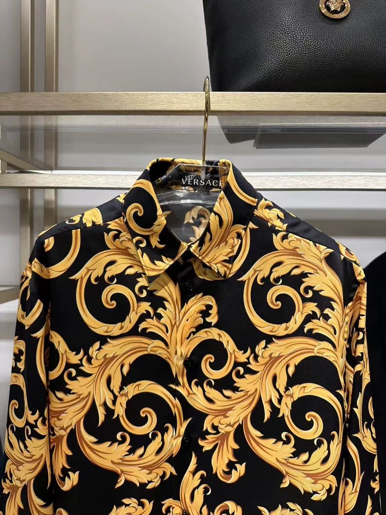 Versace Versace Men's silk short-sleeved shirt Size US M / EU 48-50 / 2 - 2 Thumbnail