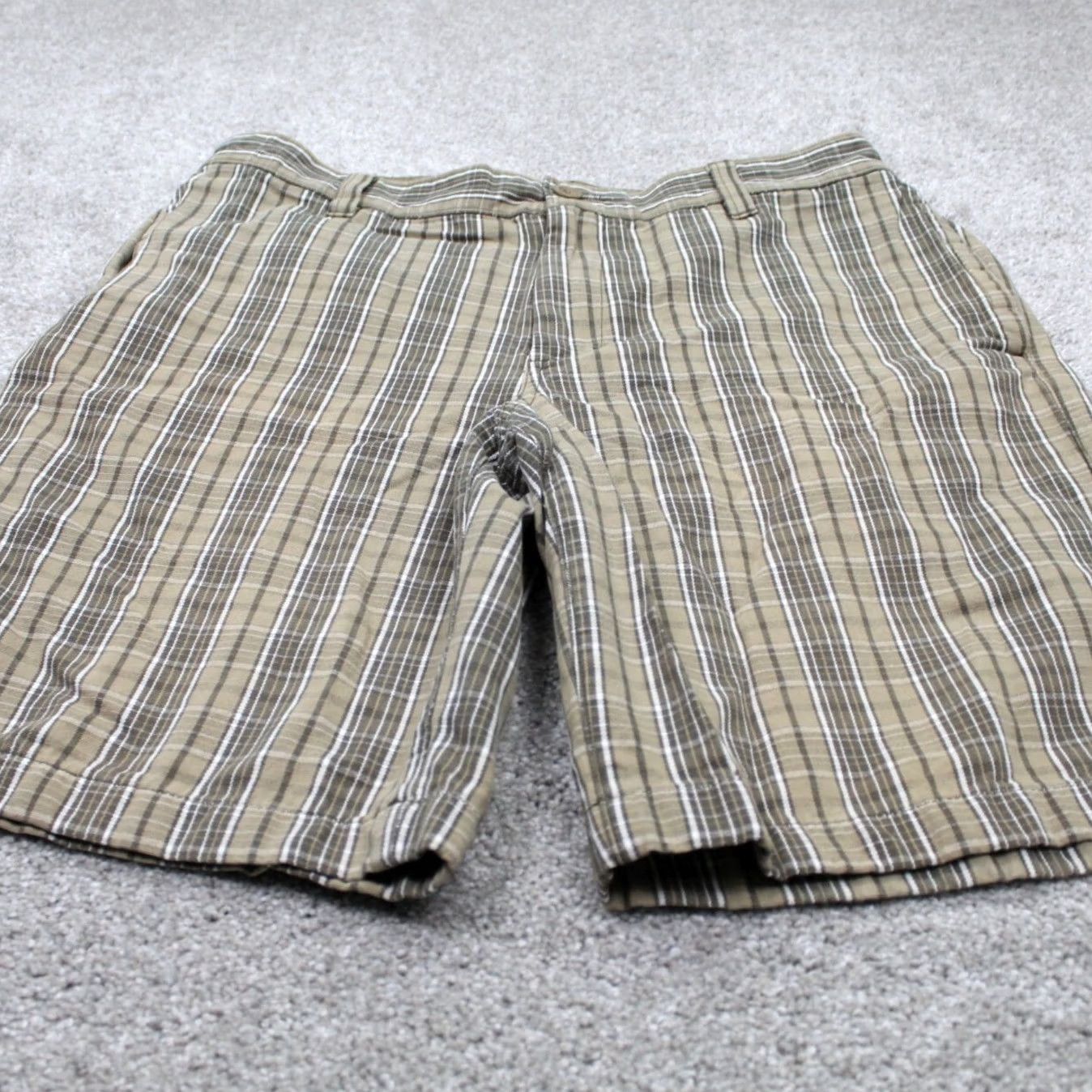 The North Face The North Face Chino Shorts Mens 36 Regular Green/White Plaid Cotton Flat Front Size US 36 / EU 52 - 2 Thumbnail