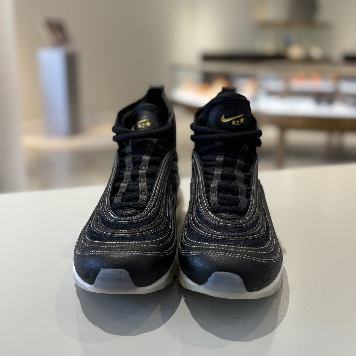 Nike Nike Air Max 97 Mid Riccardo Tisci Size US 9.5 / EU 42-43 - 2 Thumbnail