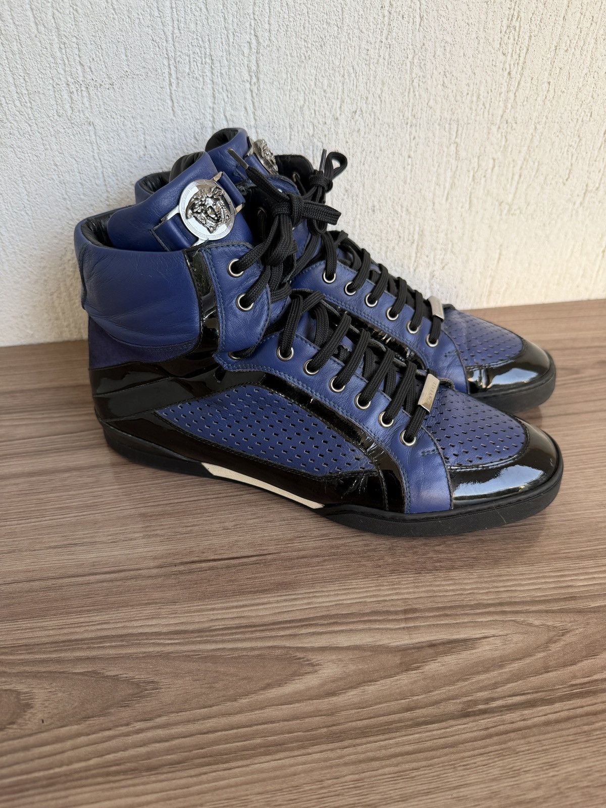 Versace Versace medusa sneakers Size US 10 / EU 43 - 3 Thumbnail