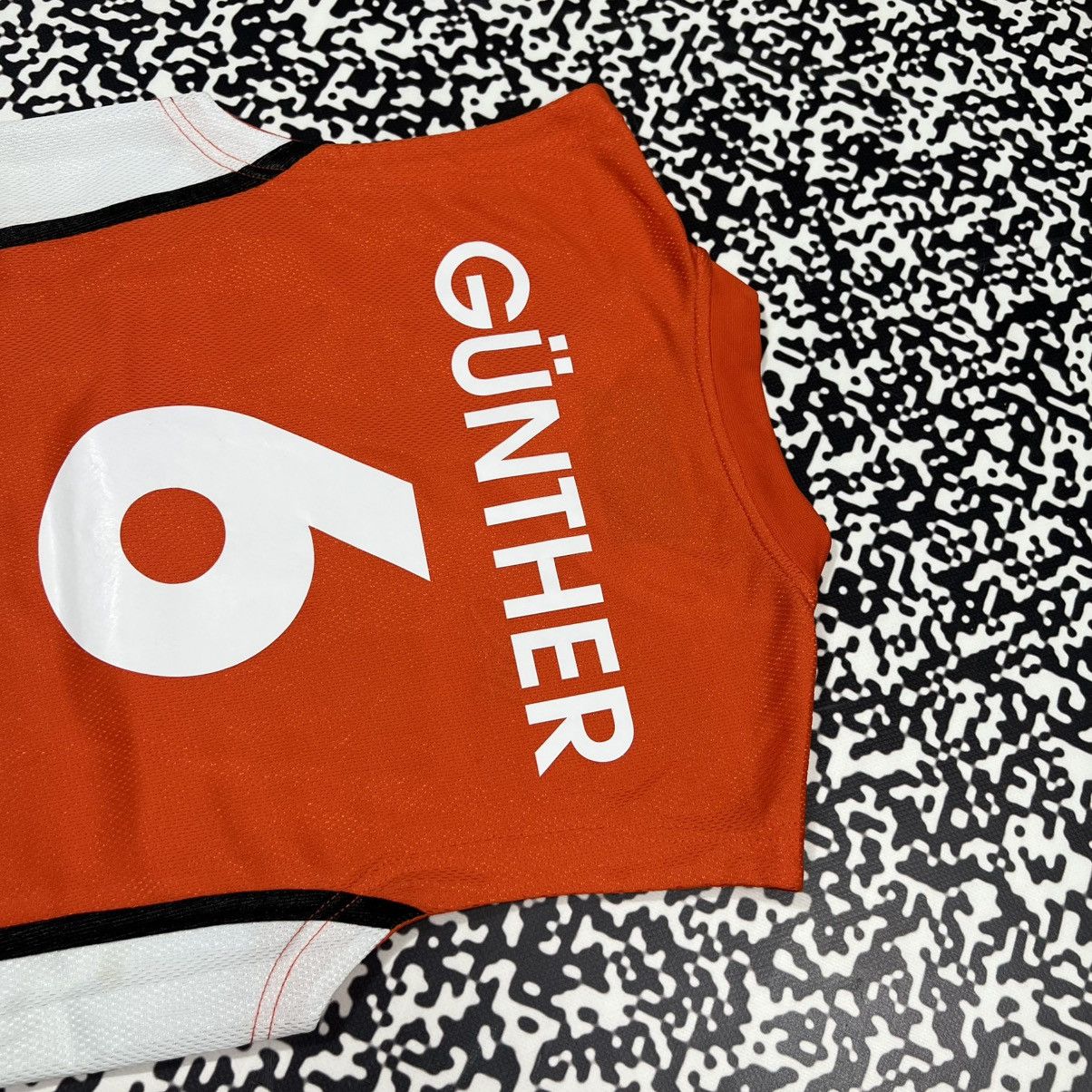 K1X Ratiopharm Ulm Per Gunther Signed Team Basketball Jersey Size US XS / EU 42 / 0 - 12 Thumbnail