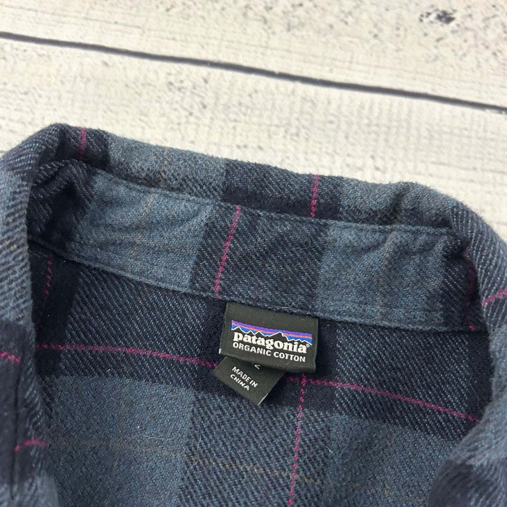 Patagonia Patagonia Flannel Long Sleeve Button-Up Shirt Women's 12 Blue Fjord Plaid Size XL / US 12-14 / IT 48-50 - 2 Thumbnail