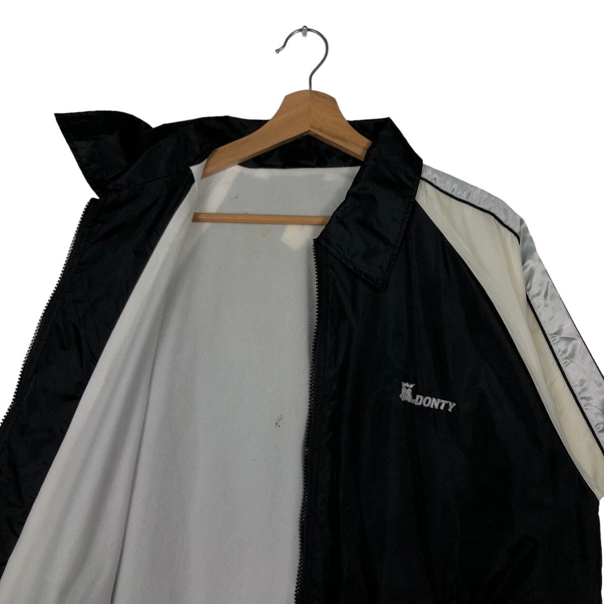 Japanese Brand 🔥90’s Vintage Skate Jacket Donty Big Logo Snap Button Size US M / EU 48-50 / 2 - 9 Thumbnail